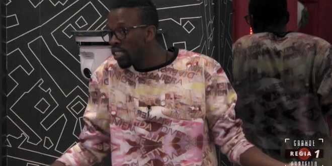 Grande Fratello 15, Baya Dame minaccia Simone e la d’Urso esplode in diretta