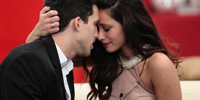 Grande Fratello 15, Matteo e Alessia: la madre di lui non approva