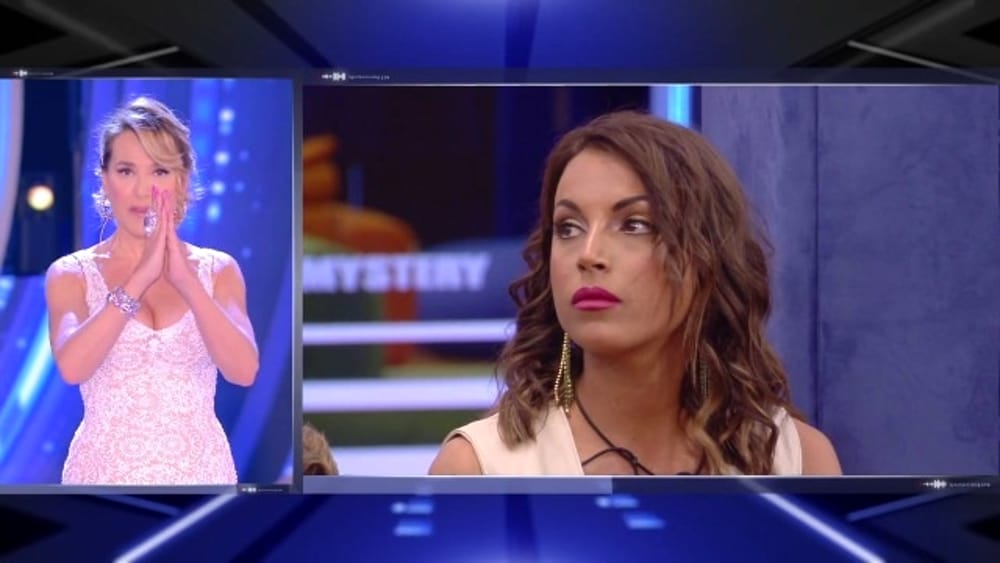 Grande Fratello 16, Francesca De André è raccomandata? La d’Urso costringe Malgioglio a chiederle scusa