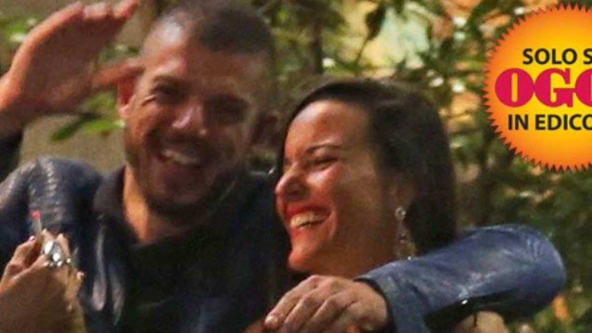 Grande Fratello 16, il fidanzato di Francesca De André con un’altra: stavolta c’è il bacio