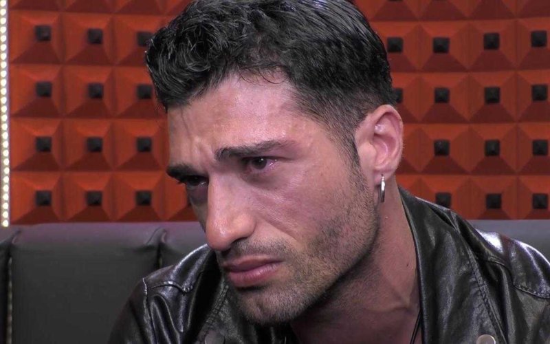 Grande Fratello 16, Michael Terlizzi bullizzato da Daniele e Kikò: la d’Urso esplode