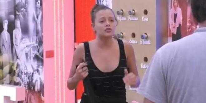 Grande Fratello Vip 2018, concorrenti: Lory Del Santo in lacrime, ecco perché