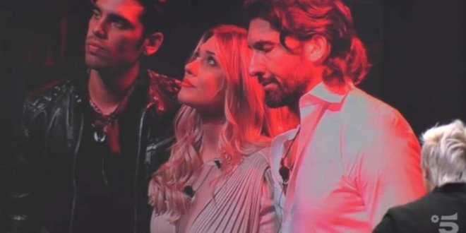 Grande Fratello Vip 2018, polemica sui finalisti: Signorini inviperito contro Monte e Giulia
