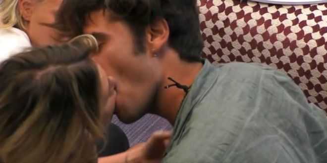 Grande Fratello Vip 2018, Stefano e Benedetta: spunta una foto che conferma tutto