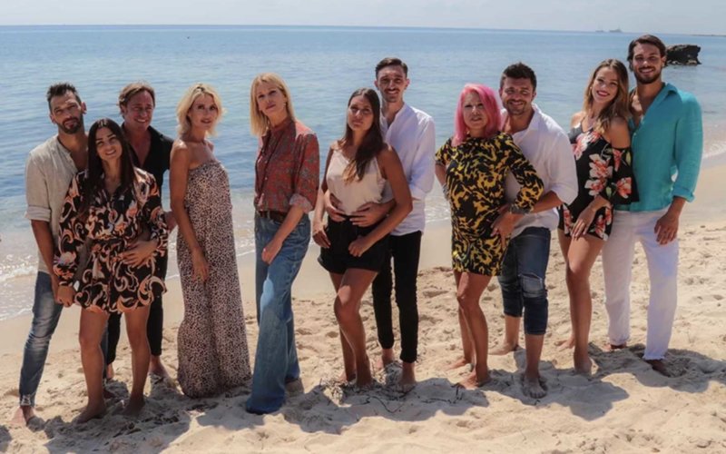 Temptation Island Vip 2019 anticipazioni, un fidanzato beccato in intimità con una single: la reazione della compagna