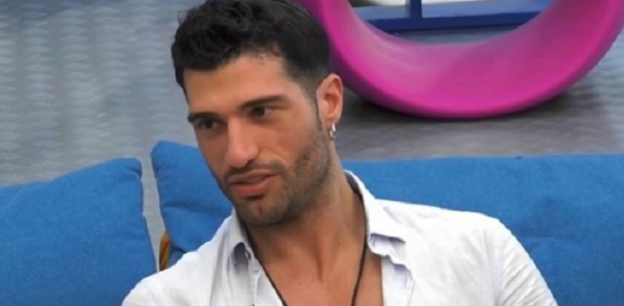 Grande Fratello 2019, Michael Terlizzi è omosessuale? La verità
