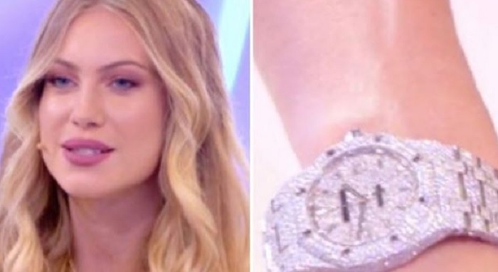Isola dei Famosi 2019, Taylor Mega e quell’orologio da oltre 100 mila euro