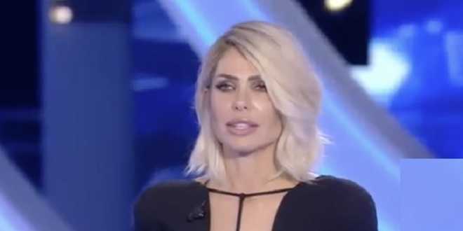 Grande Fratello Vip 3, Ilary Blasi infuriata dopo la prima puntata