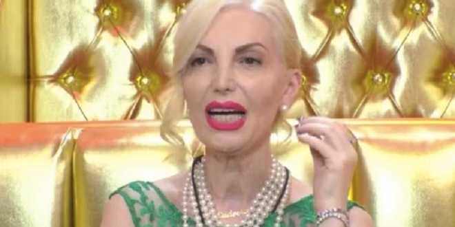 Grande Fratello Vip 3, la Marchesa D’Aragona non è chi dice di essere