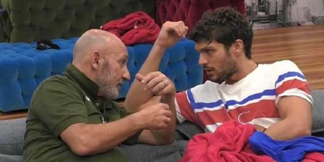 Grande Fratello Vip 3: un altro concorrente pronto ad abbandonare