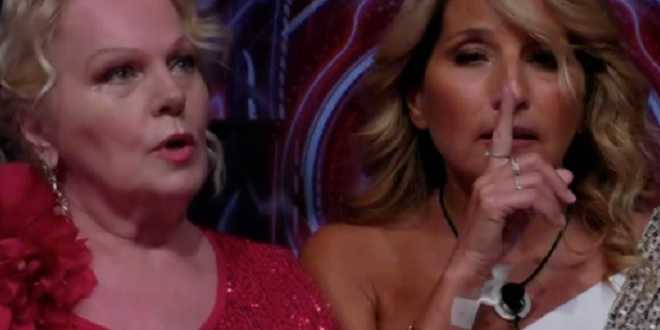 GF Vip 6, Jo Squillo umilia Katia Ricciarelli: “Viziata e raccomandata”