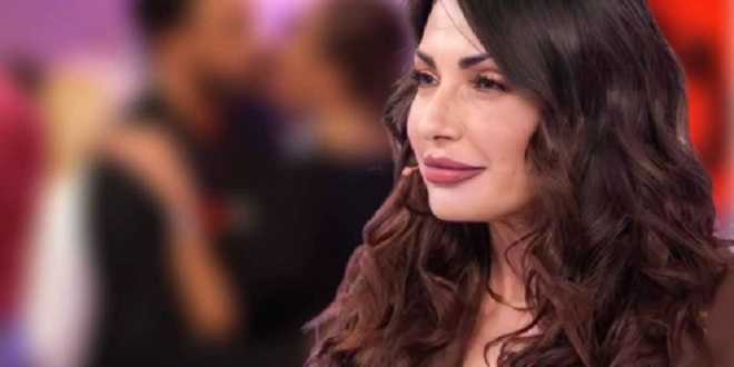 GF Vip 7, Alfonso Signorini vuole Ida Platano? Interviene Maria De Filippi