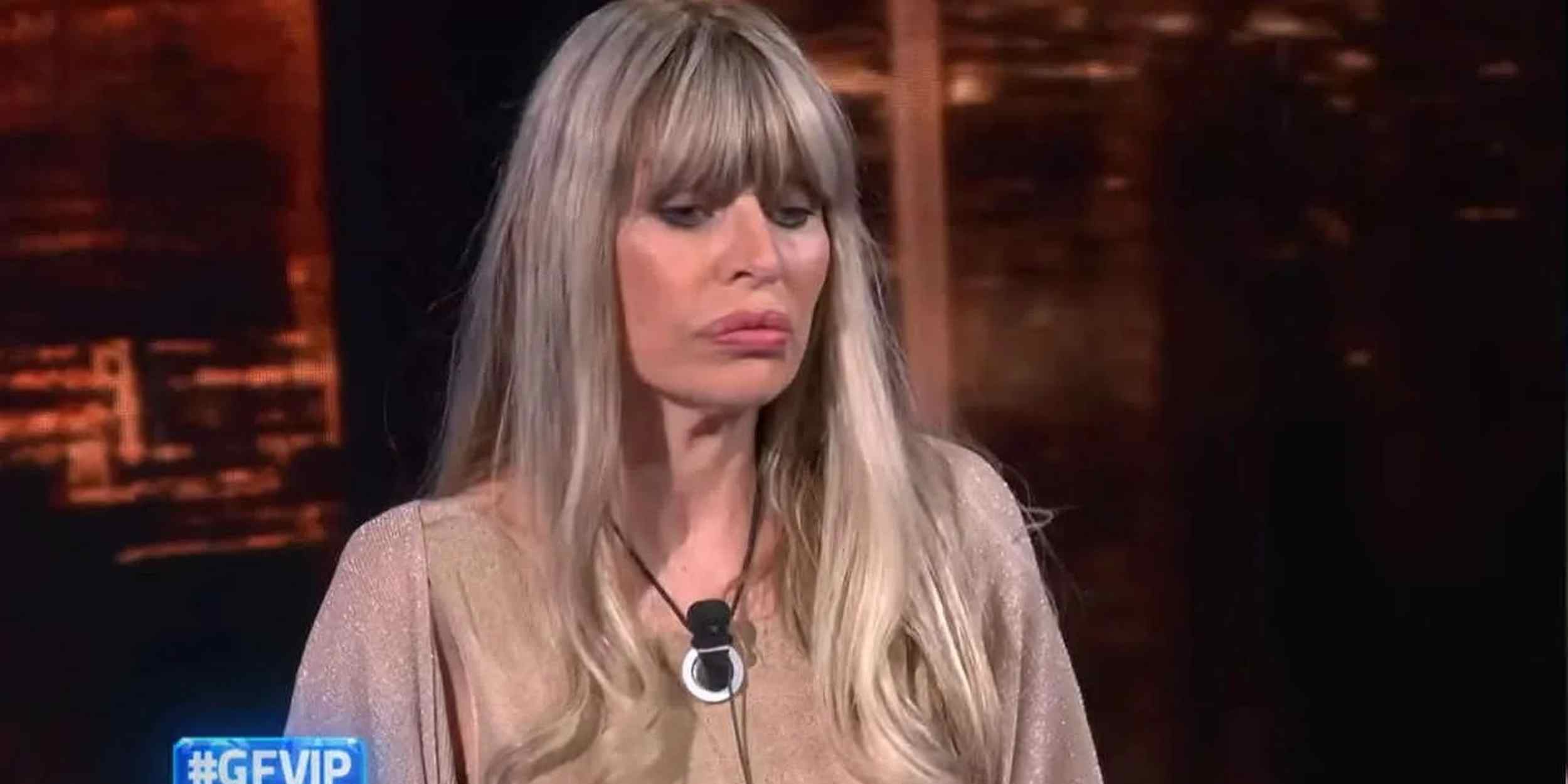 Alessandra Mussolini ruba oggetti dalla Casa del Grande Fratello Vip