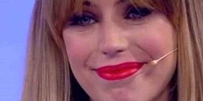 Uomini e Donne gossip, Alessia Cammarota fa pace con l’ex rivale in amore