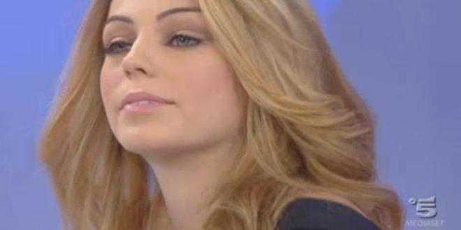 Uomini e Donne gossip: Alessia Cammarota offende gravemente i fan, poi cancella