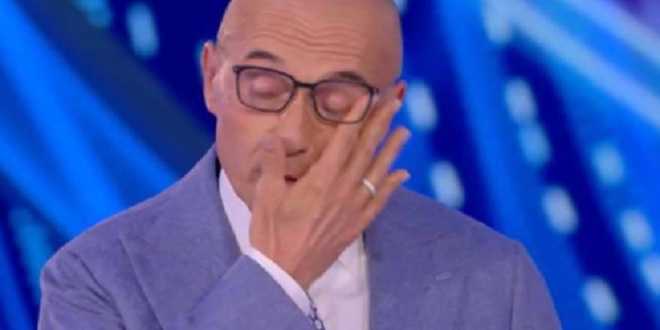 Alfonso Signorini deluso dal GF Vip: “Zero contatti con i vip, tante scorrettezze”