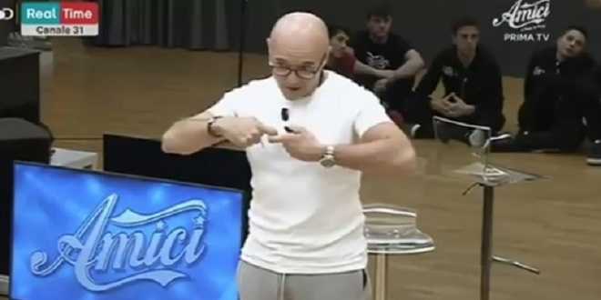 Alfonso Signorini è uno dei professori di Amici 2019