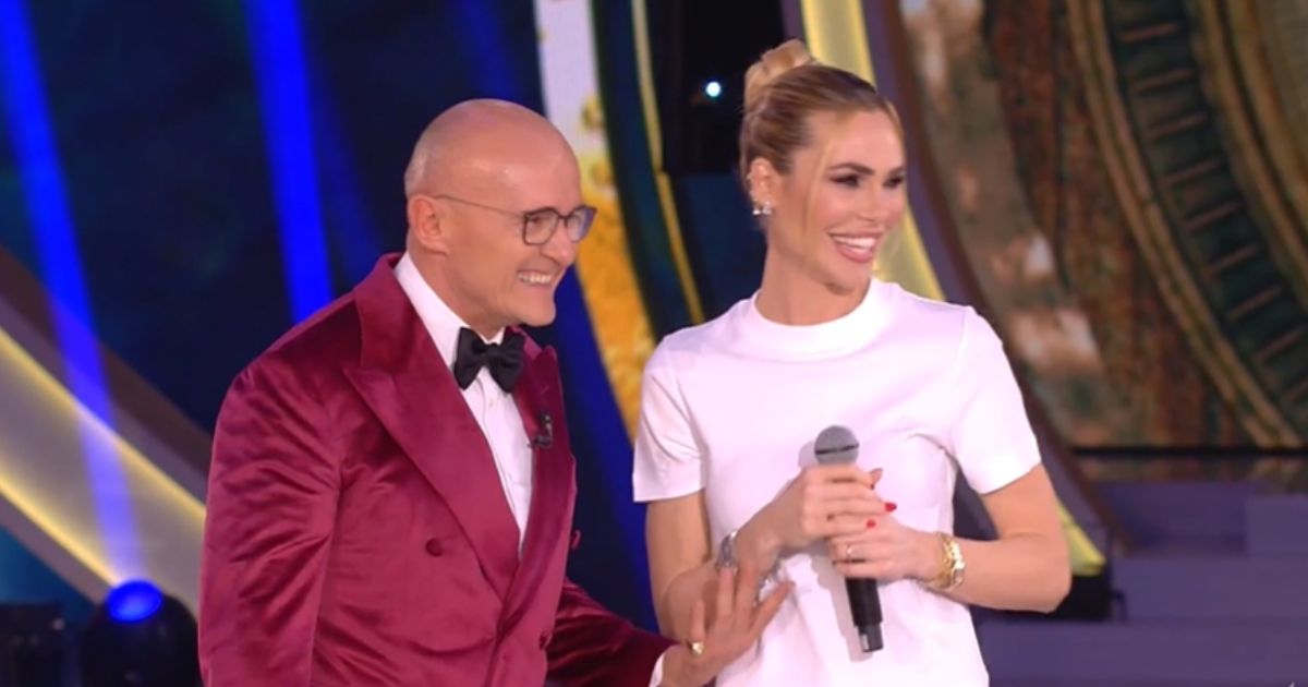 GF VIp, Alfonso Signorini rivela di aver incontrato Ilary Blasi: “Incazzata nera”