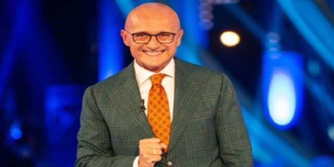 Grande Fratello, Alfonso Signorini introduce una nuova regola: cosa cambia nella nuova edizione
