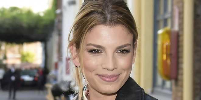 Amici 2017 anticipazioni,  puntata 22 aprile 2017: Emma nuovo coach, eliminato e ospiti