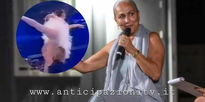 Amici, Alessandra Celentano si sbilancia sulla ballerina più brava di sempre: il gesto della prof