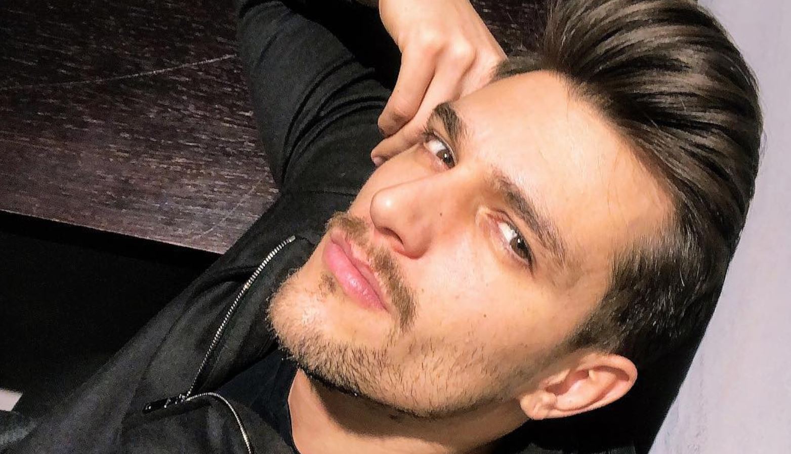 Uomini e Donne anticipazioni, Andrea Zelletta passa la notte con una corteggiatrice