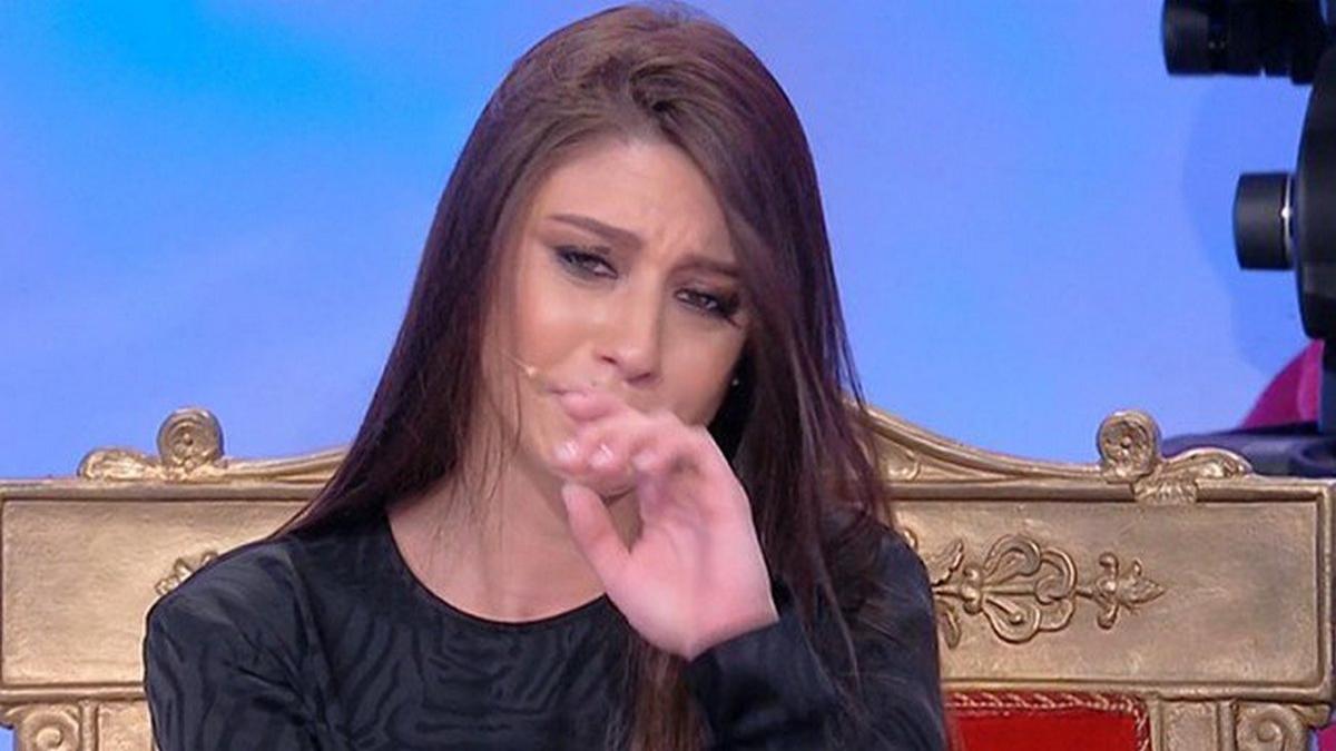 Uomini e Donne anticipazioni, Angela Nasti abbandona lo studio in lacrime