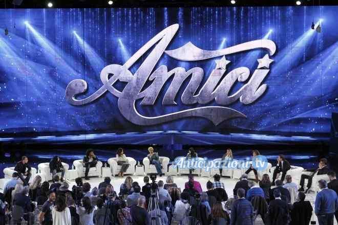 Anticipazioni Amici 14 seconda puntata serale sabato 18 aprile 2015: gli ospiti e l’eliminato della serata