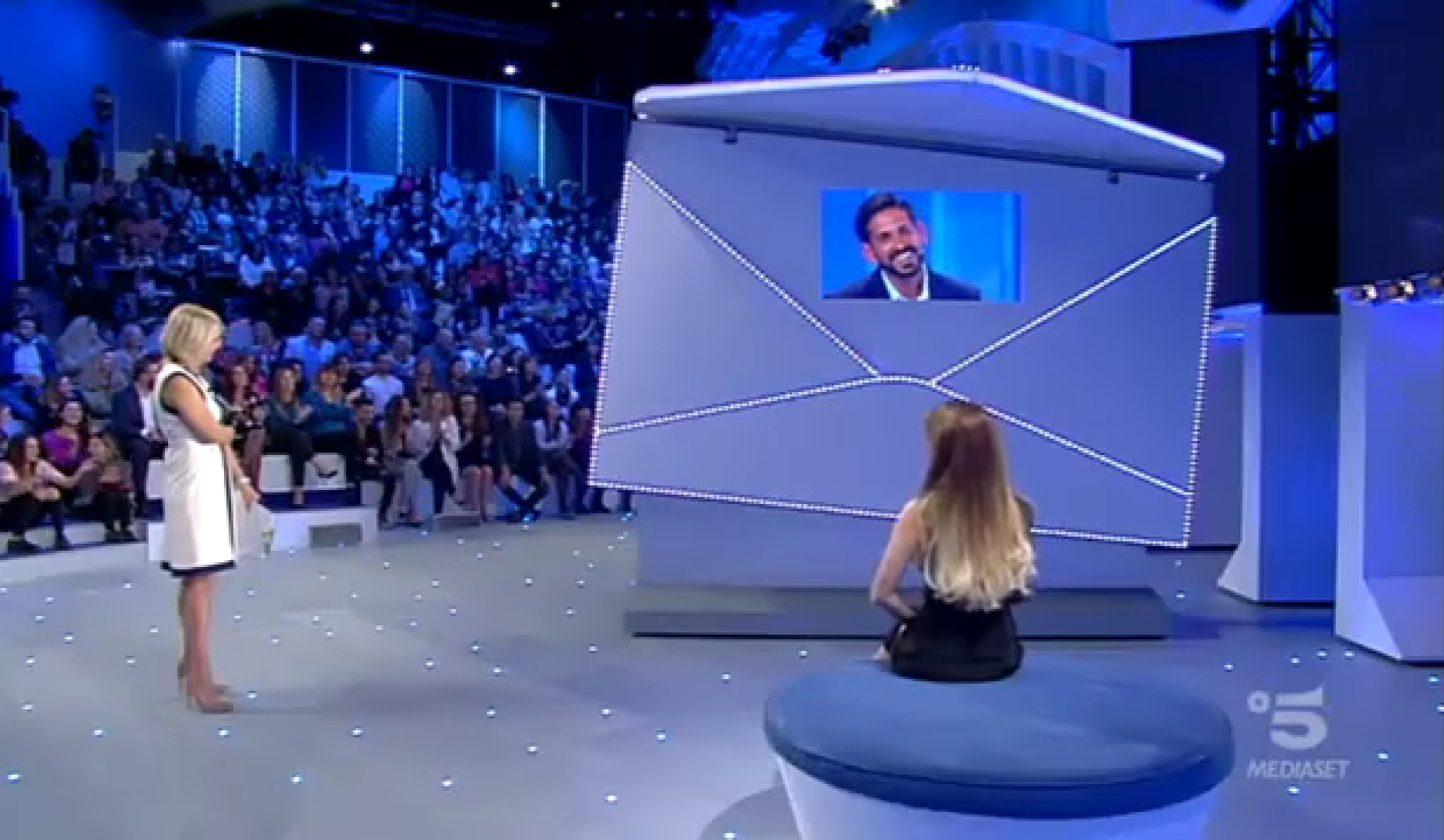 Anticipazioni C’è Posta per Te 16/3/2019: ospiti e sorprese per il gran finale di stagione