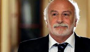 Anticipazioni Un posto al sole: 15 aprile 2014,  la guerra fra cantieri