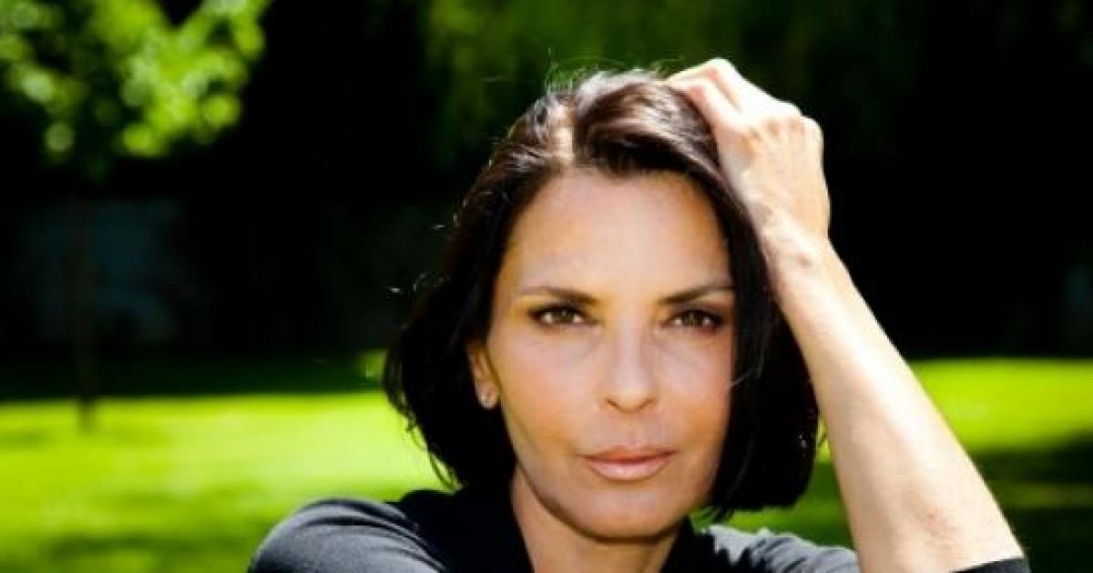 Anticipazioni Un posto al sole, puntata 1 agosto 2019: Marina torna indietro nel tempo
