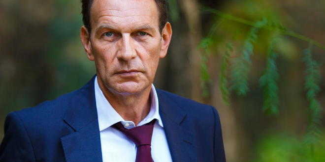 Anticipazioni Un posto al sole, puntata 12 settembre 2016: Roberto e Franco ad un bivio