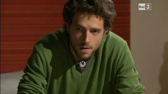 Anticipazioni Un posto al sole, puntata 15 maggio 2014. Tommaso e la ex