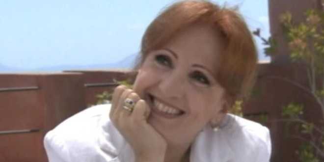 Anticipazioni Un posto al sole, puntata 18 febbraio 2016: la decisione di Giulia, Nadia si sposa?