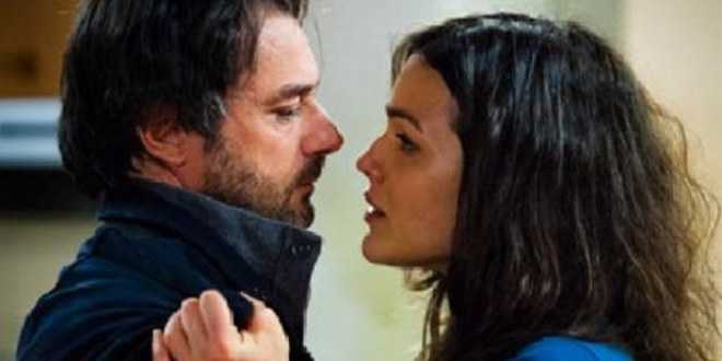 Anticipazioni Un posto al sole, puntate settimana 23-27 novembre 2015: Maddalena bacia Michele!