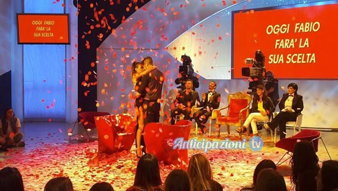 Anticipazioni Uomini e Donne, 21 maggio 2015: la scelta di Fabio Colloricchio è Nicole Mazzocato!