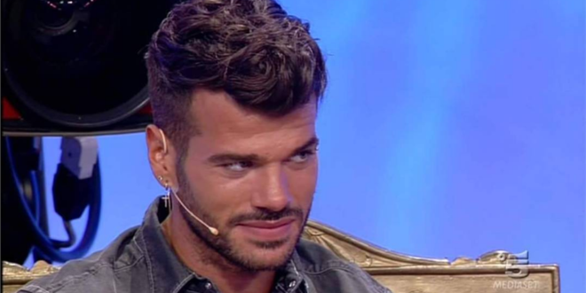 Anticipazioni Uomini e Donne: amara sorpresa per il trono gay, il format rischia la chiusura anticipata