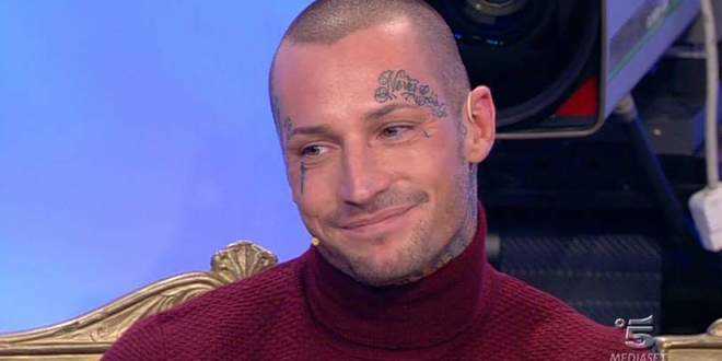 Anticipazioni Uomini e Donne: Manuel Vallicella abbandona il trono