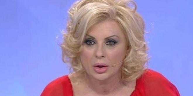 Anticipazioni Uomini e donne, oggi 4 febbraio 2016: in onda il trono classico o quello over?