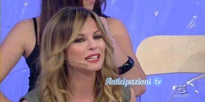 Anticipazioni Uomini e Donne probabili tronisti 2015/2016: Roberta Ruiu favorita per il trono rosa