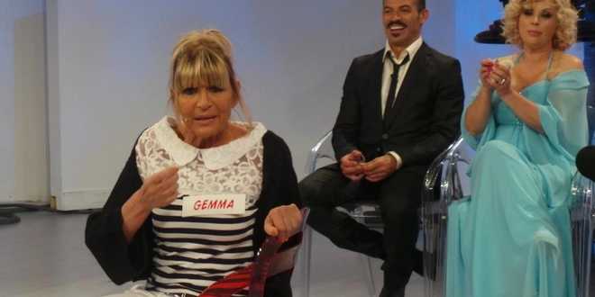 Anticipazioni Uomini e Donne: proposta di matrimonio per Gemma, delirio in studio