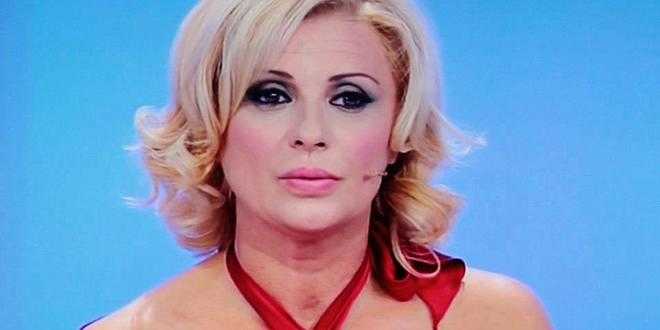 Anticipazioni Uomini e Donne, puntata di oggi 27 maggio 2016: trono classico o trono over?