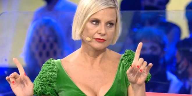 GF Vip, Antonella Elia spara a zero su Katia Ricciarelli e rivela la sua gieffina preferita