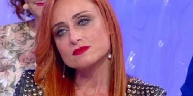 Uomini e Donne news: Astrid fatta fuori dal trono over, ecco perché