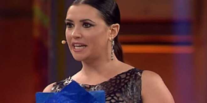 Avanti un altro, Miss Claudia lascia il programma: svelata la sostituta