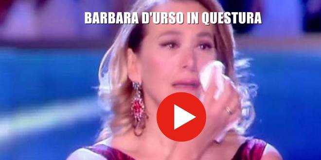 Barbara d’Urso portata dalla polizia