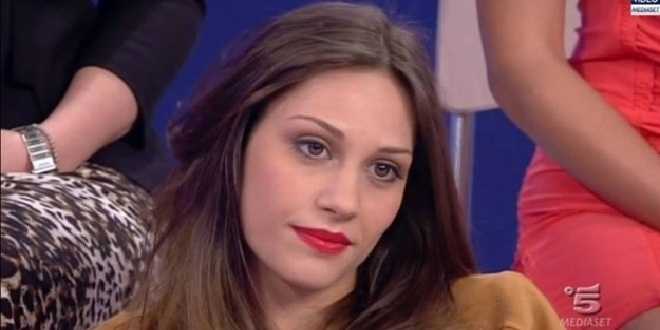 Uomini e Donne gossip: Beatrice Valli fa discutere per un like, Francesco Zecchini fidanzato?
