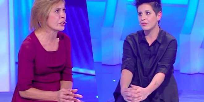 C’è Posta per Te, Alessia rinnega la madre ma non dice tutto: ecco cosa si è scoperto