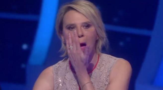 C’è posta per te puntata 13 gennaio 2018, lacrime per Maria De Filippi