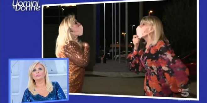 Uomini e Donne, censurata la lite tra Tina e Gemma: la (grave) scena non mandata in onda